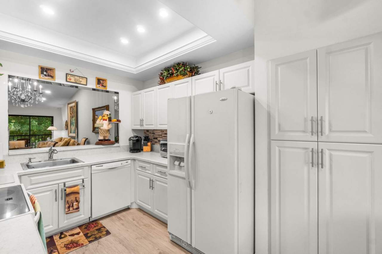 5087 Oak Hill Lane 321, Delray Beach, FL 33484