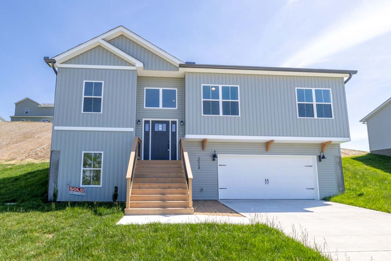 Stunning 4-Bed, 3-Bath Home with 2-Car Garage- ONE MONTH FREE RENT Move-In Special!