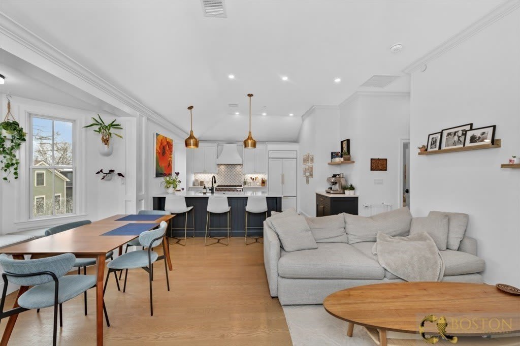 560 East Fifth Street