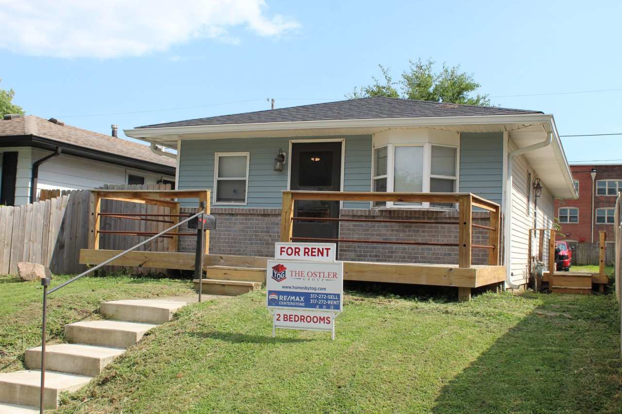 Cute 2 BR Bungalow in Garfield Park!