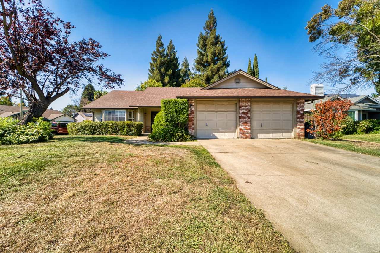 ✨ Beautiful 3-Bedroom, 2-Bathroom Home in a Highly Desired Area ✨