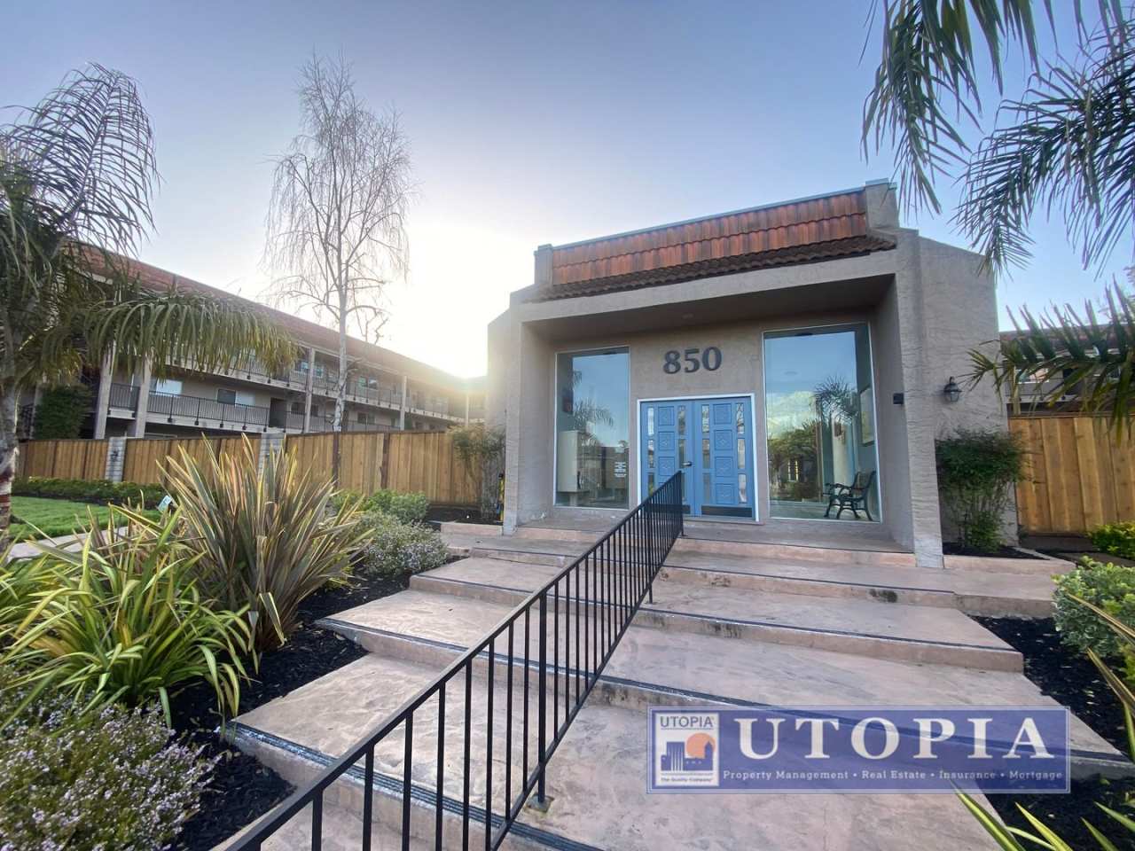 Ocean Views: 2Bd/2Ba + Office - Sunny, Top Floor Condo, Deck, Pool  Hot Tub - Move In 5/15