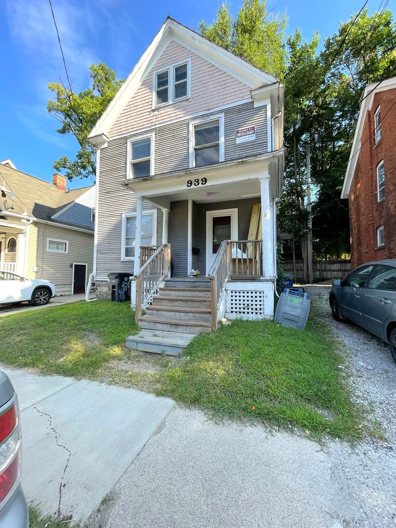 939 Greenwood Ave. | JOIN THE WAITLIST TODAY!