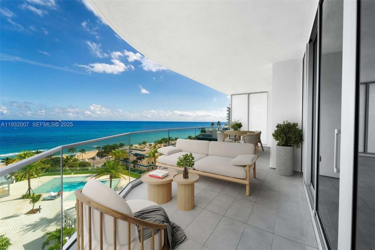 153 N Seabreeze Blvd