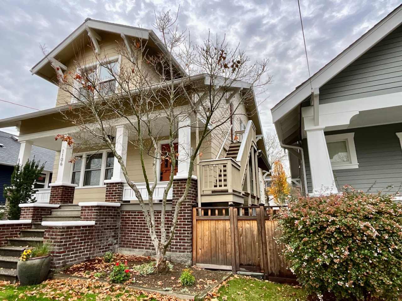 SEA T 1106 N 49th - Upper