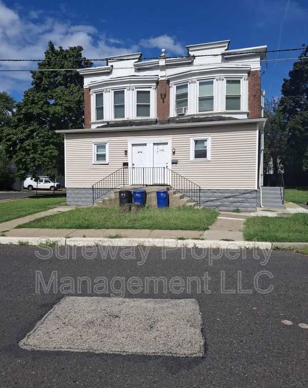 401-403 Champion Ave