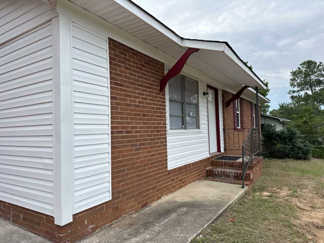 Spacious 3 bedroom, 1.5 bathroom in Georgetown South Subdivision