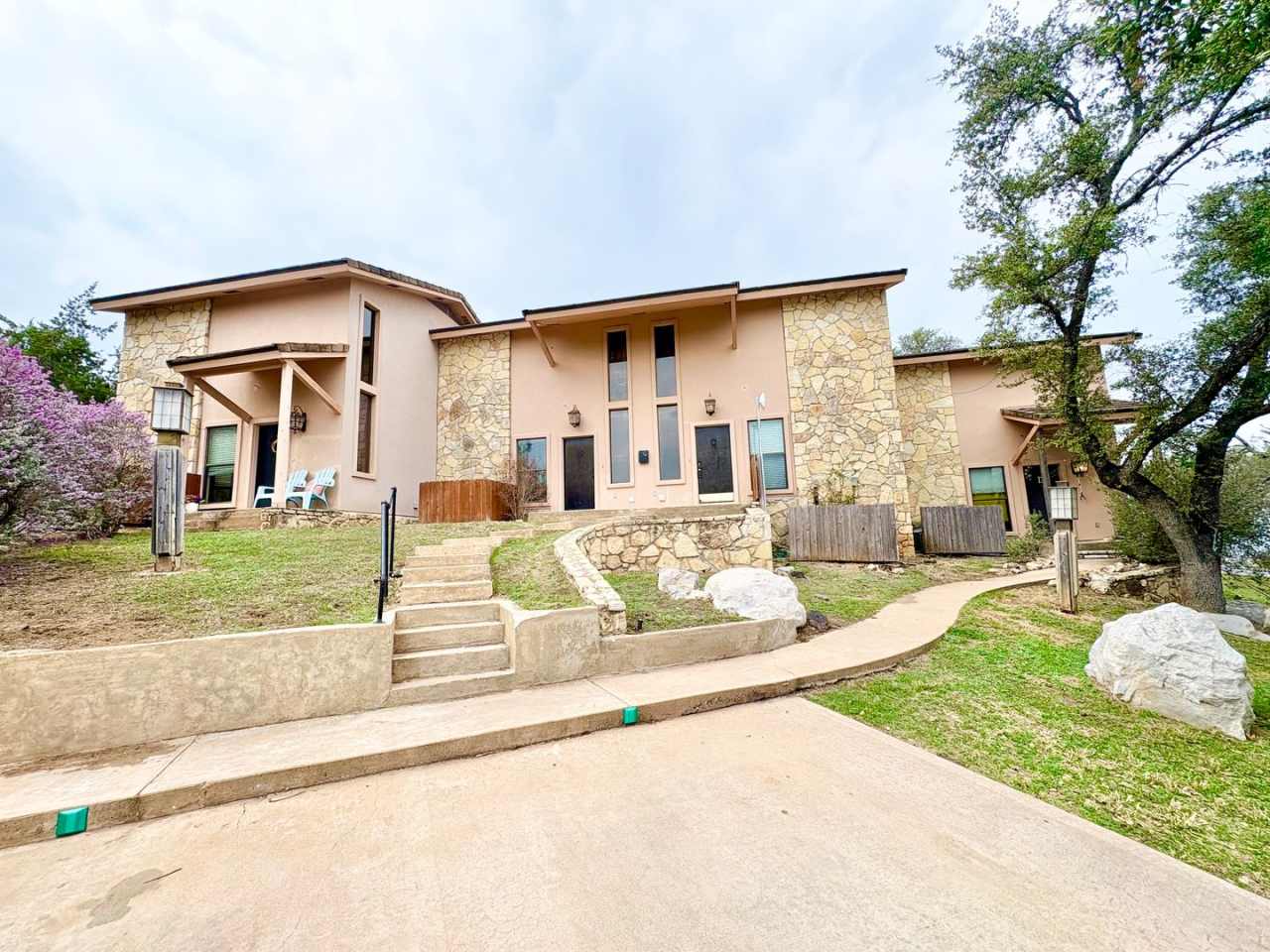 ***2 Bedroom 3 Bathroom Townhome for Lease in Horseshoe Bay, TX.***