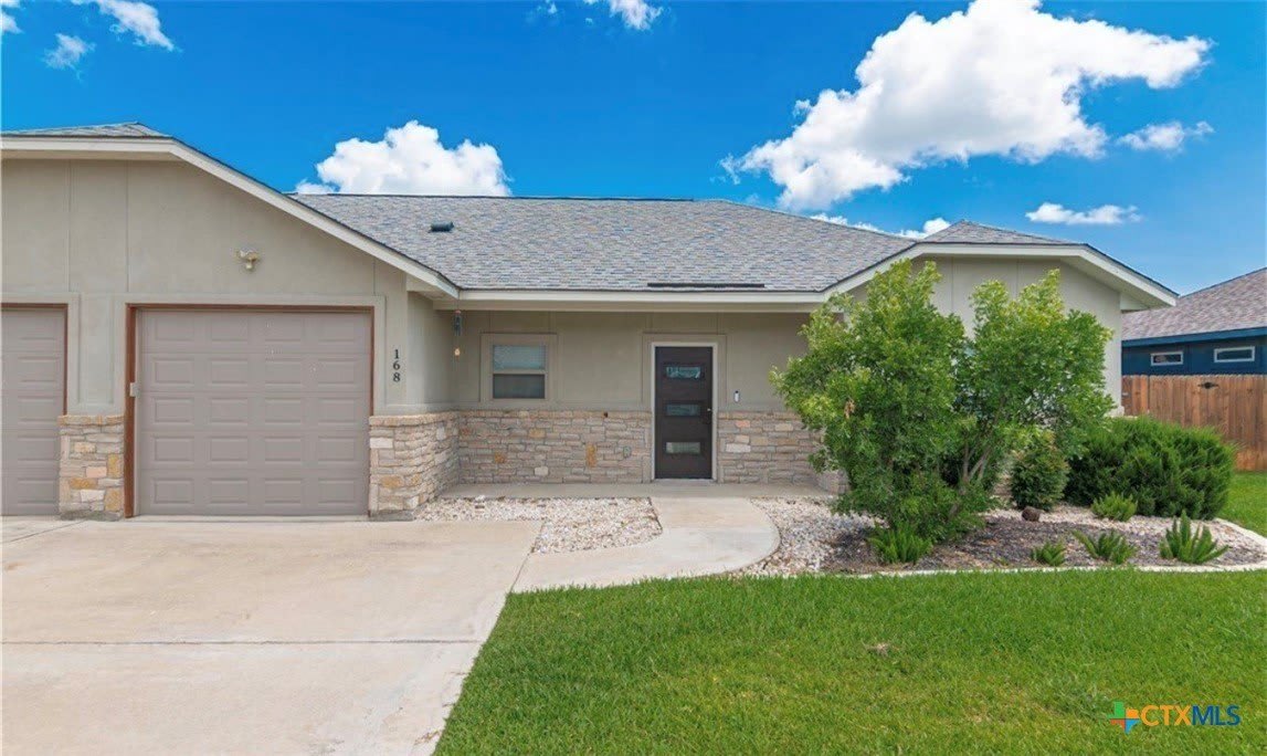 168 Navarro Crossing