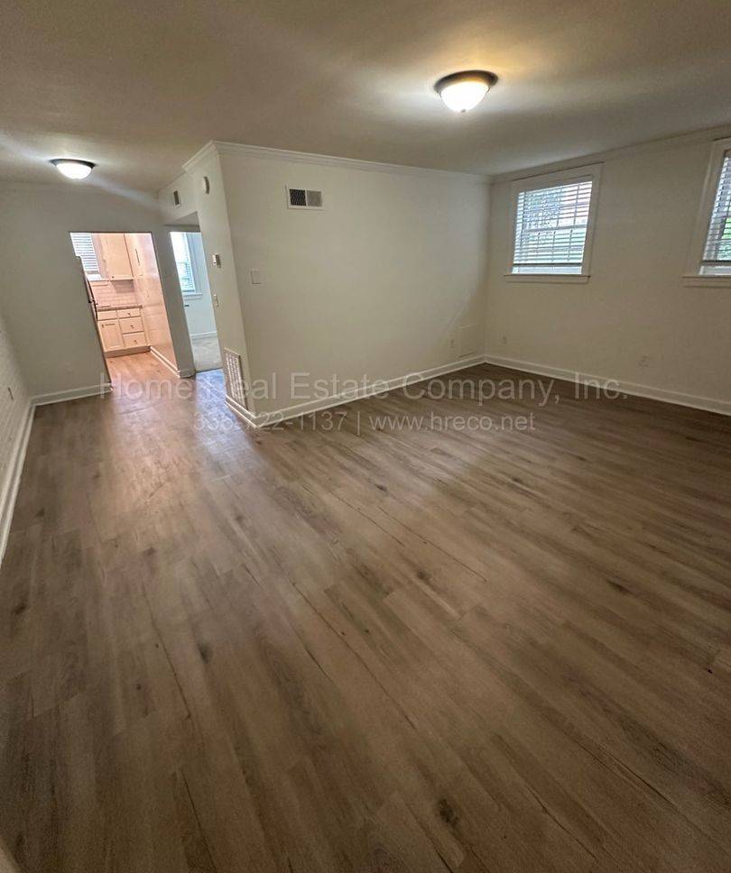 Colonial Arms Apartments | 805 West End Blvd Apt B-1