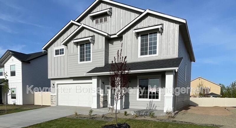 1231 North Bowknot Lake Avenue