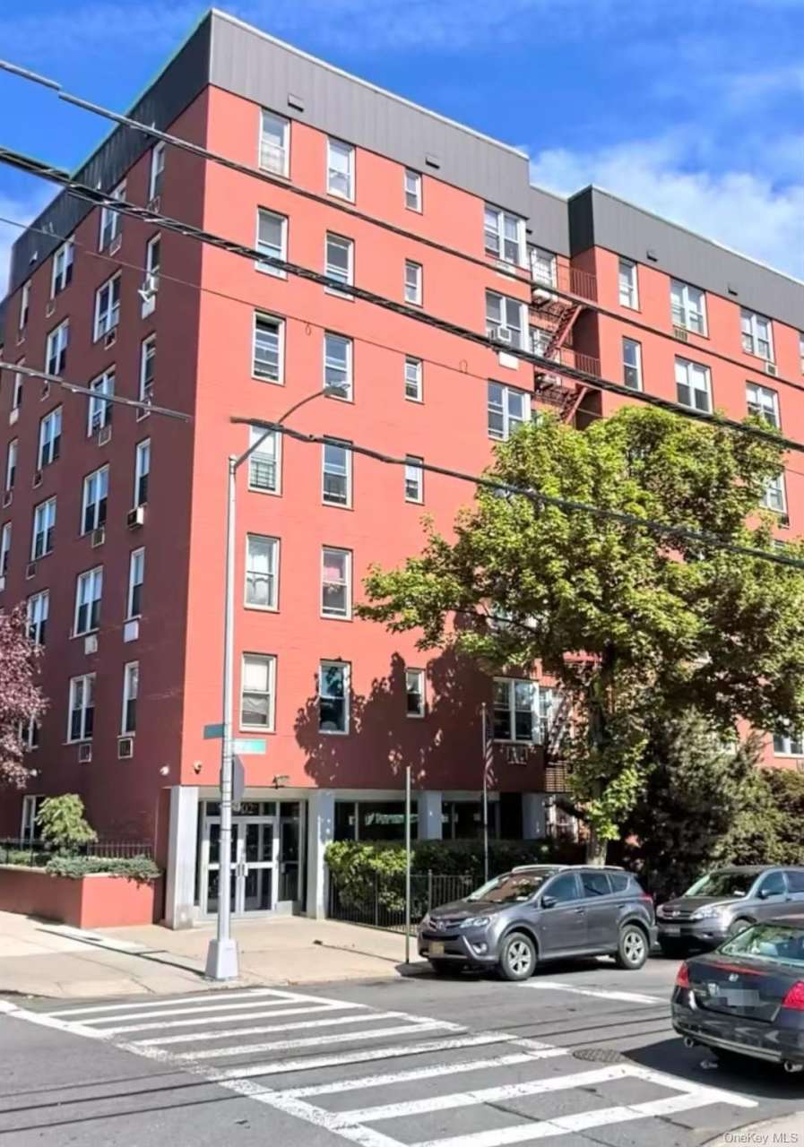 7402 43rd Avenue unit: 4G