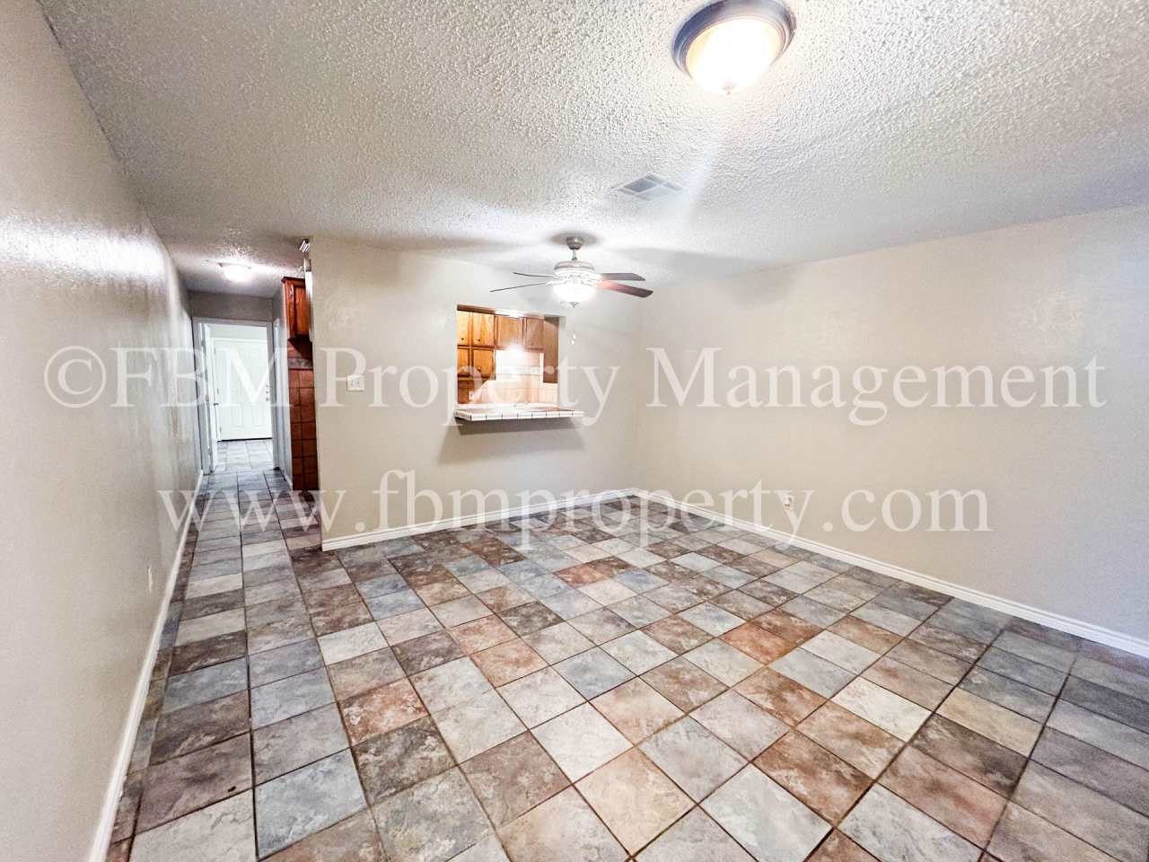 2541 W. Sycamore Ave. - Cozy 2 Bedroom, 1.5 Bathroom Townhome Apartment in Corsicana, TX!