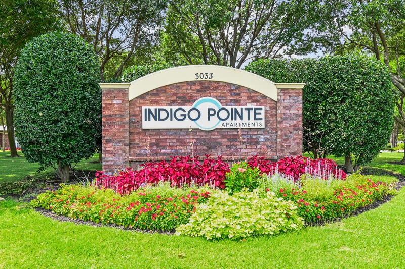 Indigo Pointe Apartments