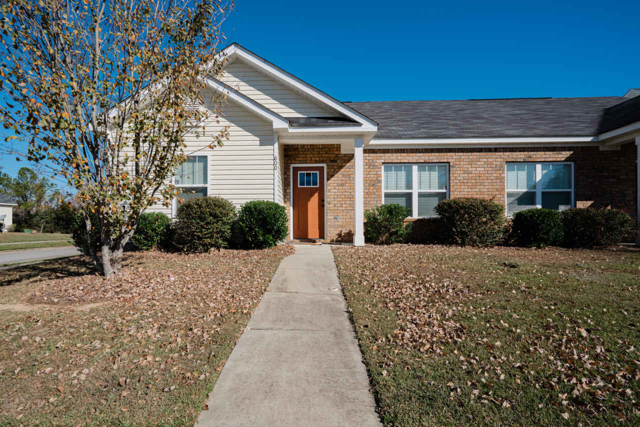 600 Trellis Square - 1