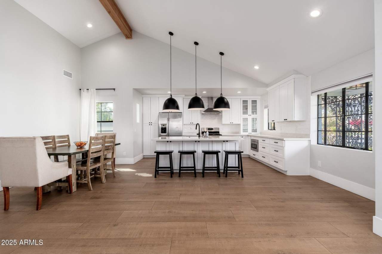 345 W WILSHIRE Drive