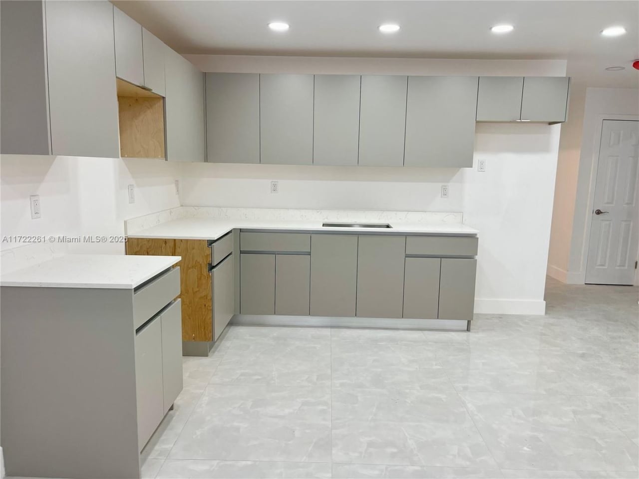 5800 NW 27th Court 1, Lauderhill, FL 33313