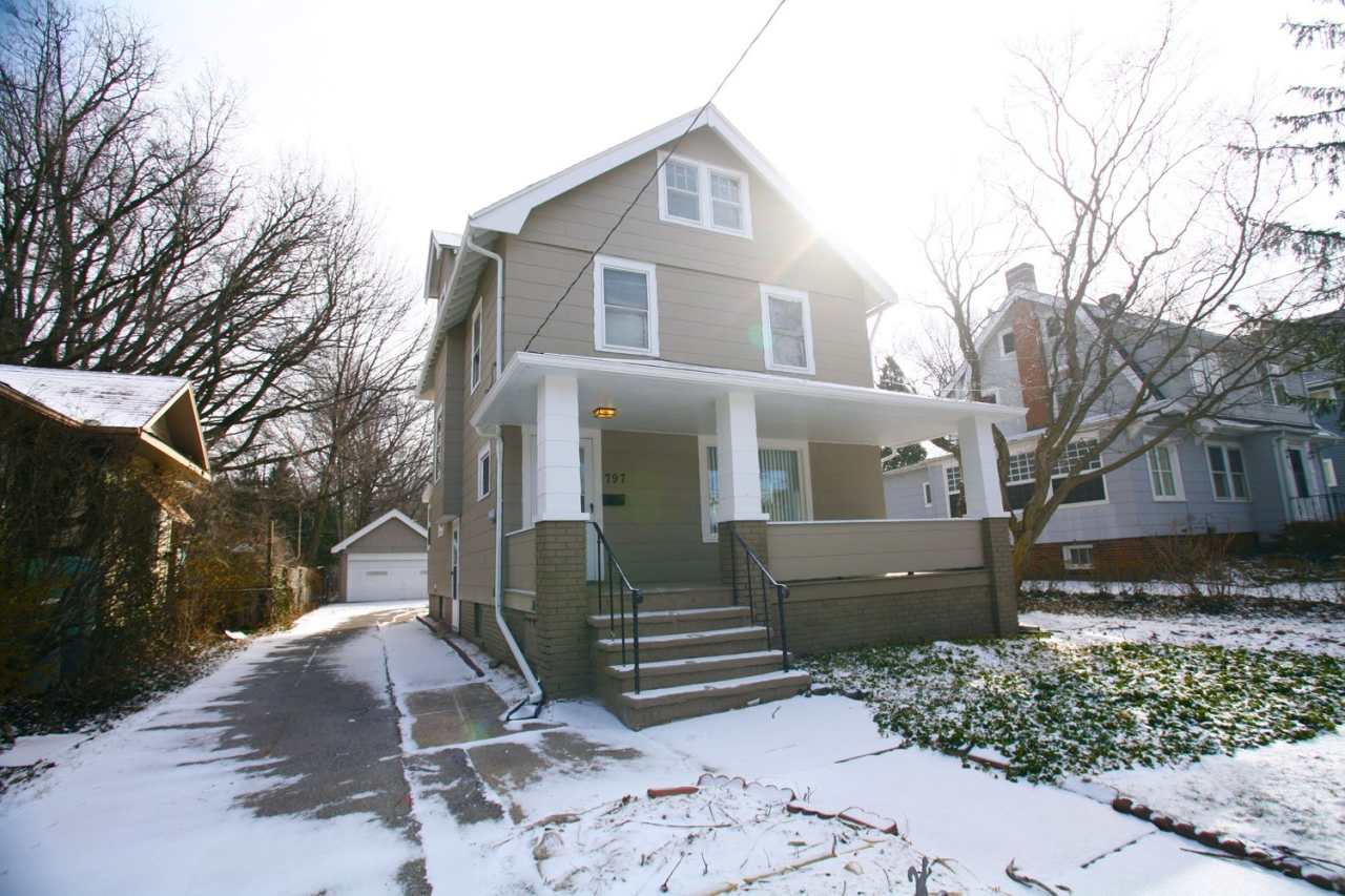 Gorgeous  Completely Rehabbed 3 Bed - 1.5 Bath Colonial for Rent!