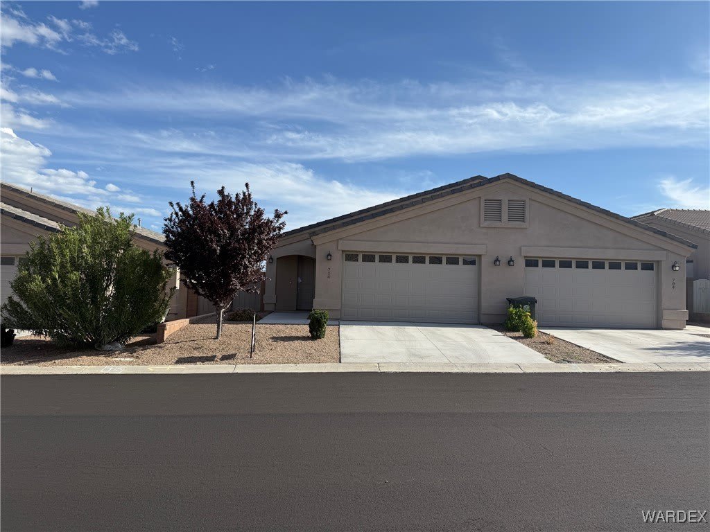 714 PALA MESA Drive