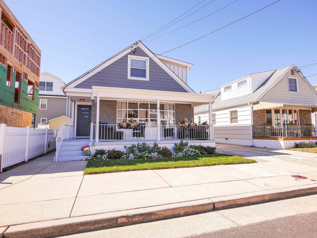 12 N Delavan Ave