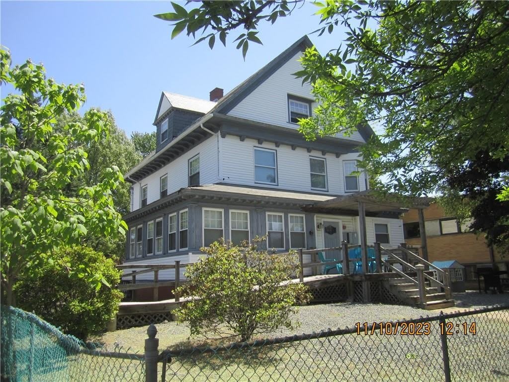 1732 BROAD Street unit: 4