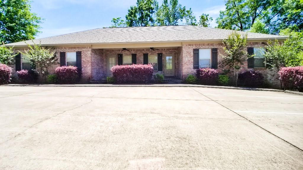 3604 Essex St Apt 2