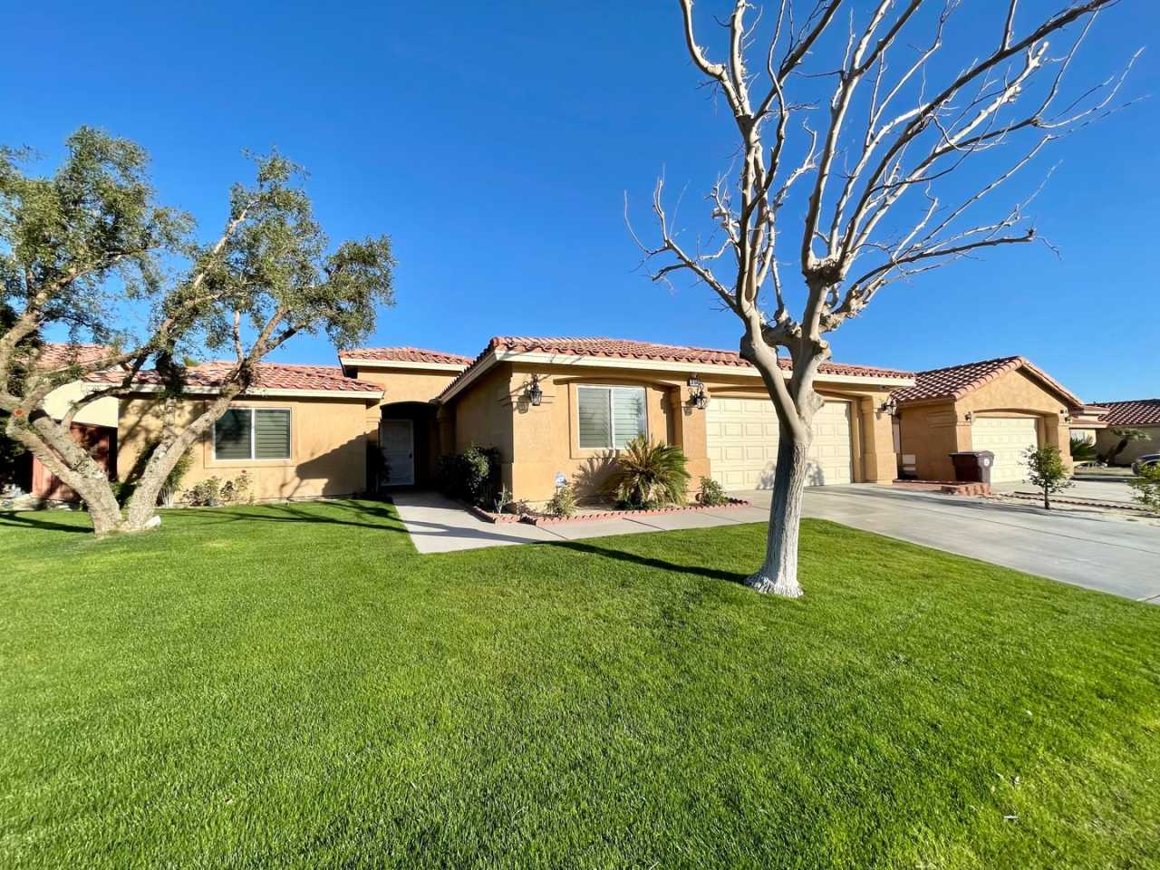 COMING SOON! Stunning 4 Bedroom 2 Bathroom Home W/ Attached Garage in thousand Palms