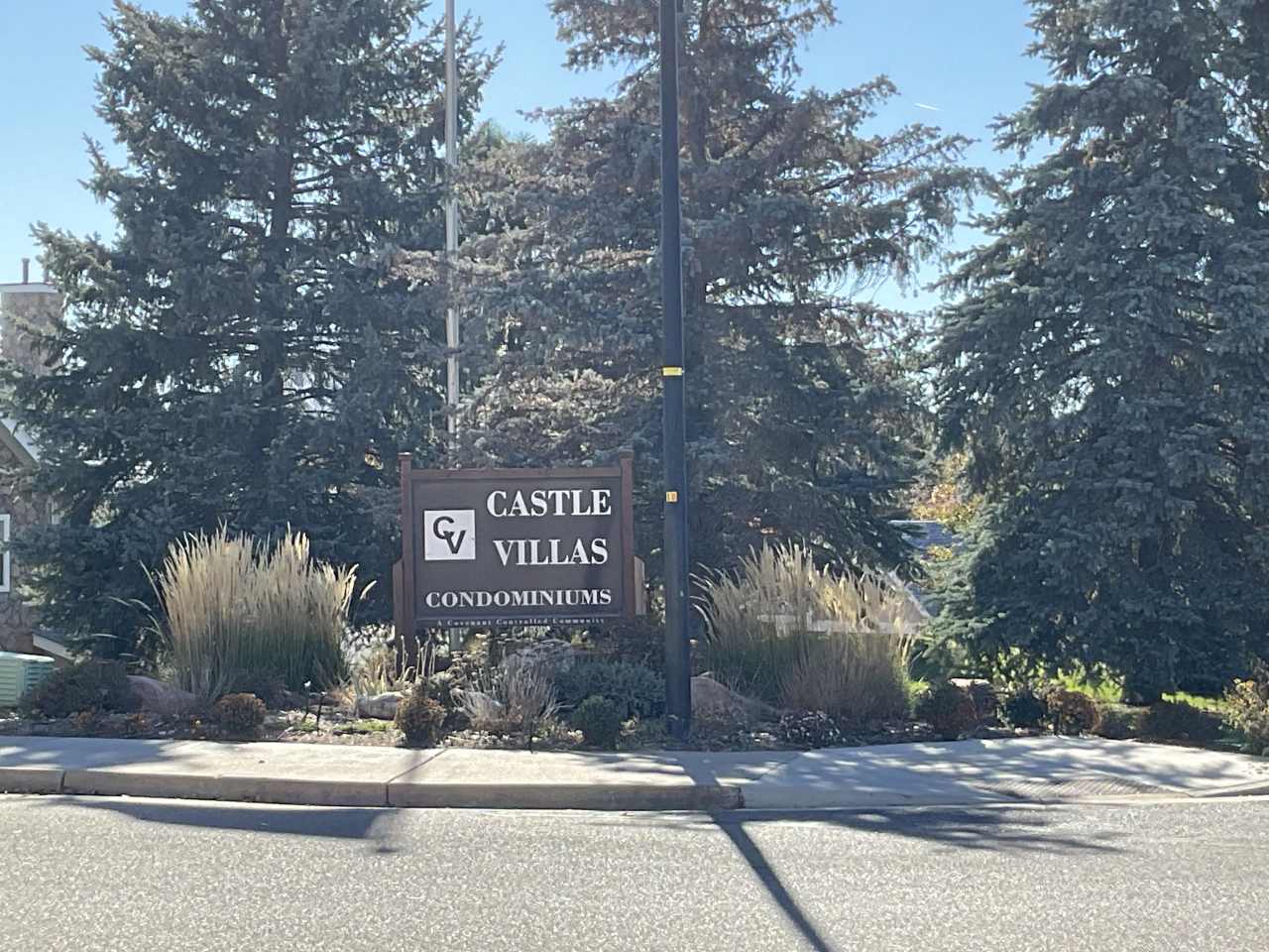 6005 Castlegate Drive