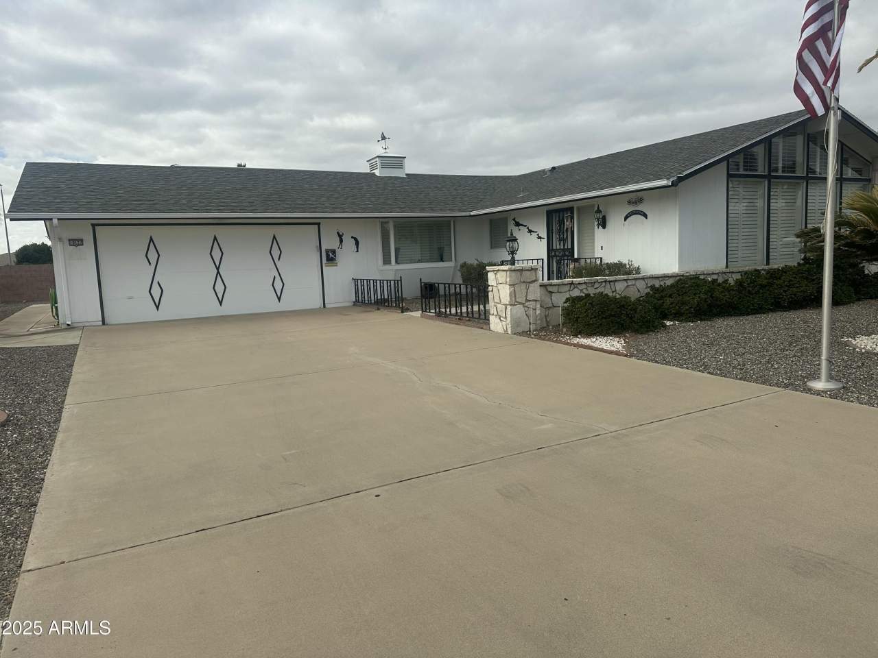 10127 W SHASTA Drive