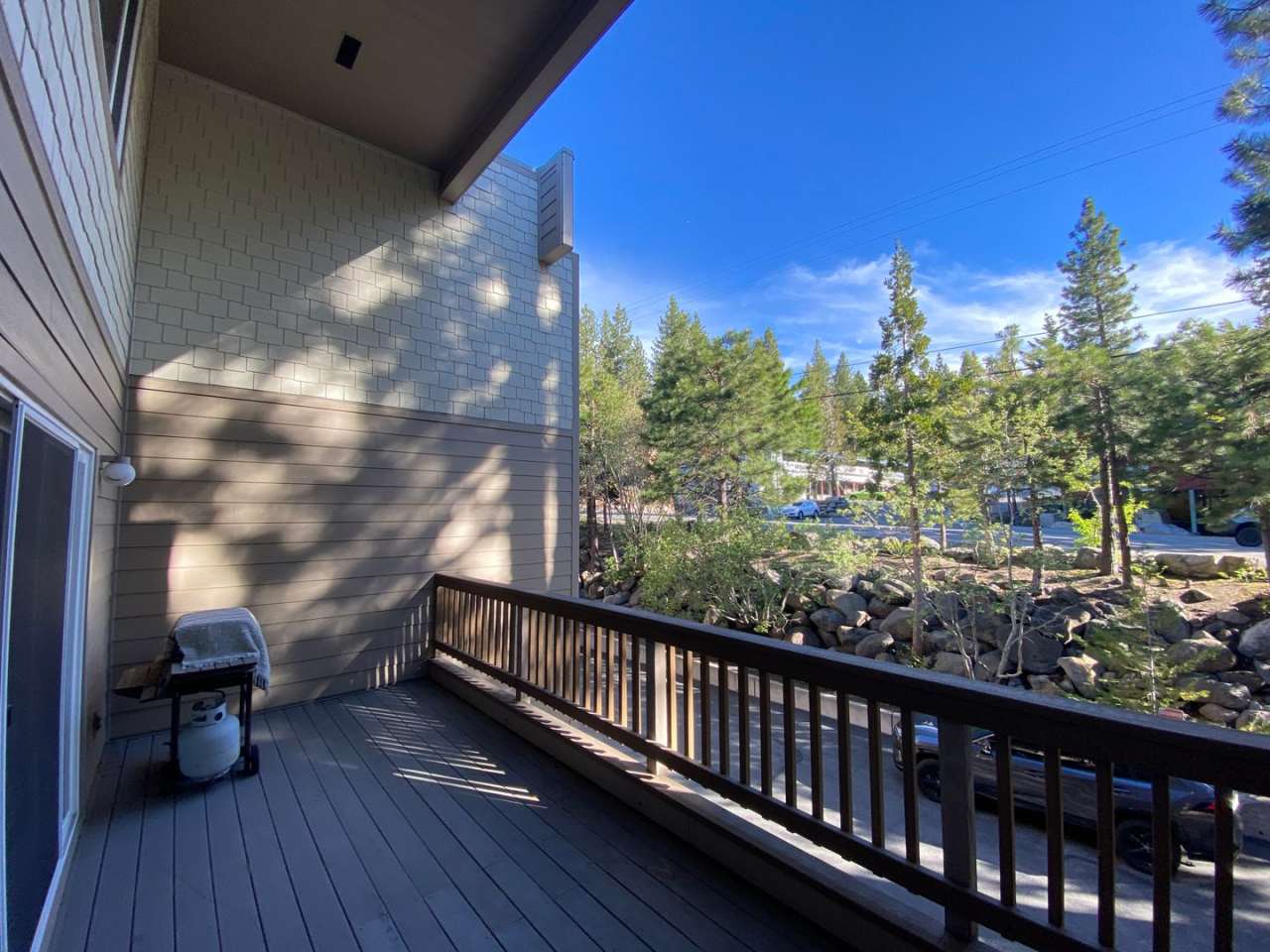 3 Bedroom Condo - Walk to Burnt Cedar Beach!