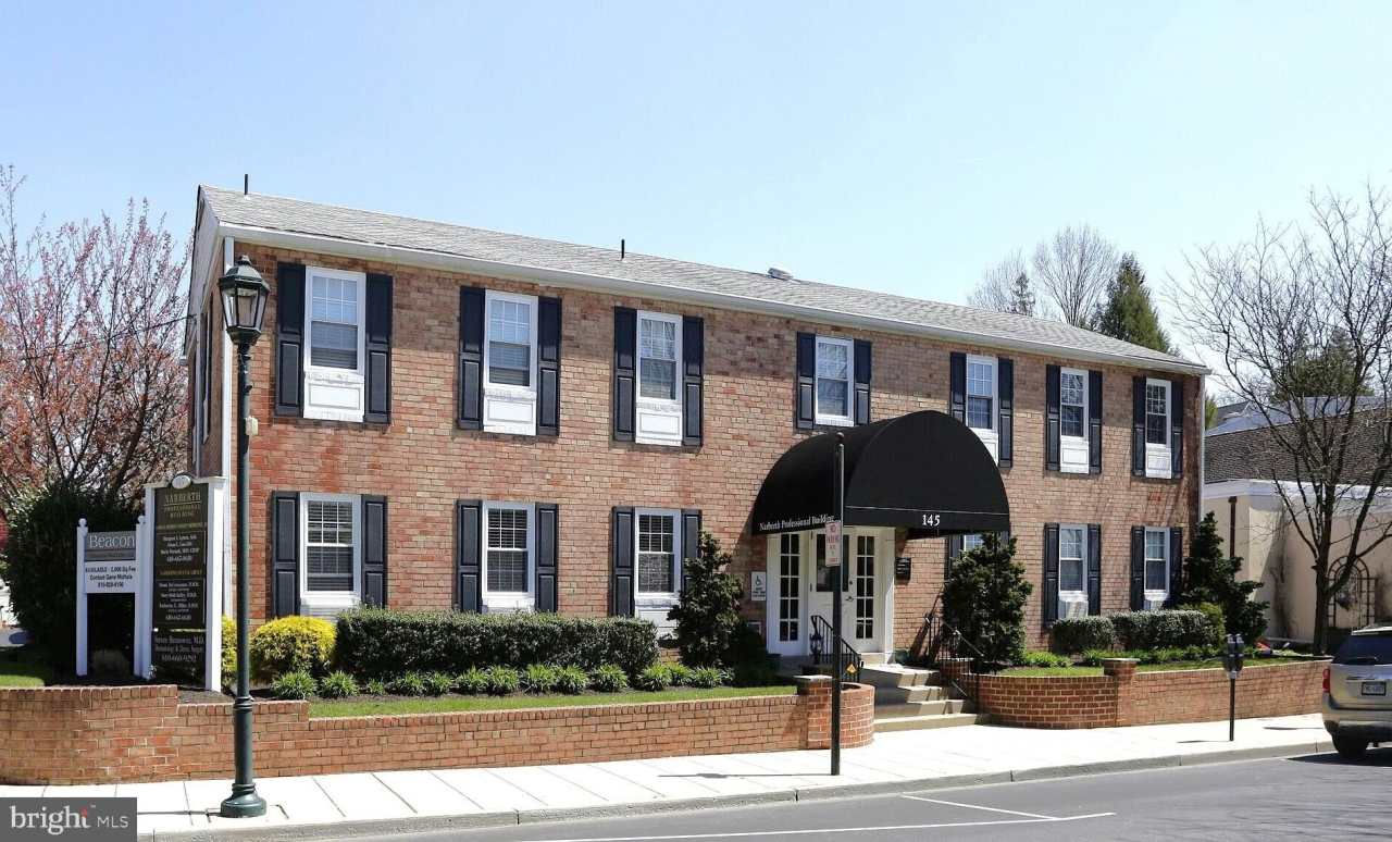 145 N NARBERTH Avenue