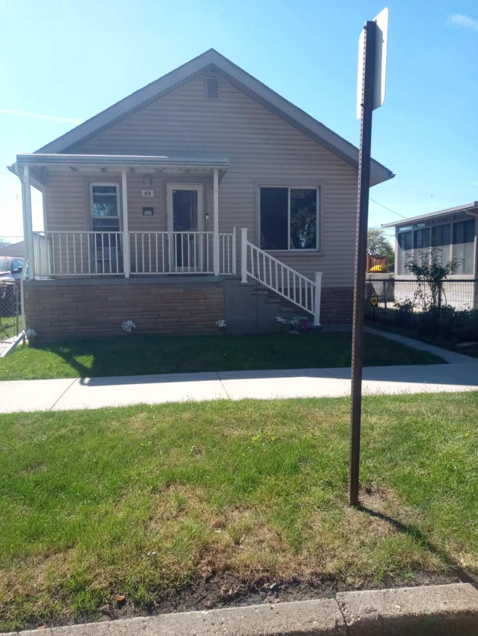 40 E Glenwood Avenue