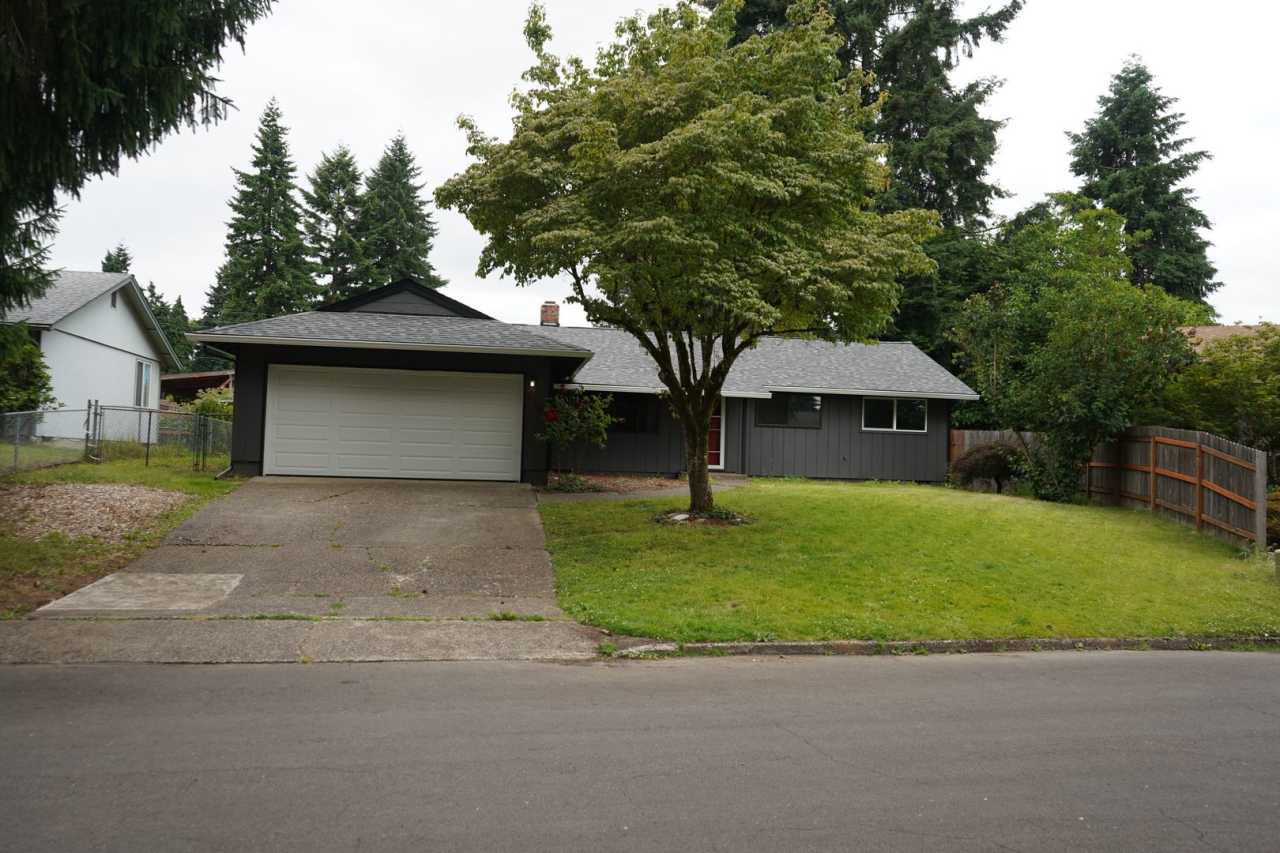 Spacious Minnehaha Single Level Home on Cul-de-sac for Lease! - 5500 NE 41st Ave