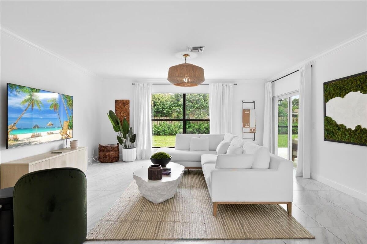 12176 Sugar Pine Trail