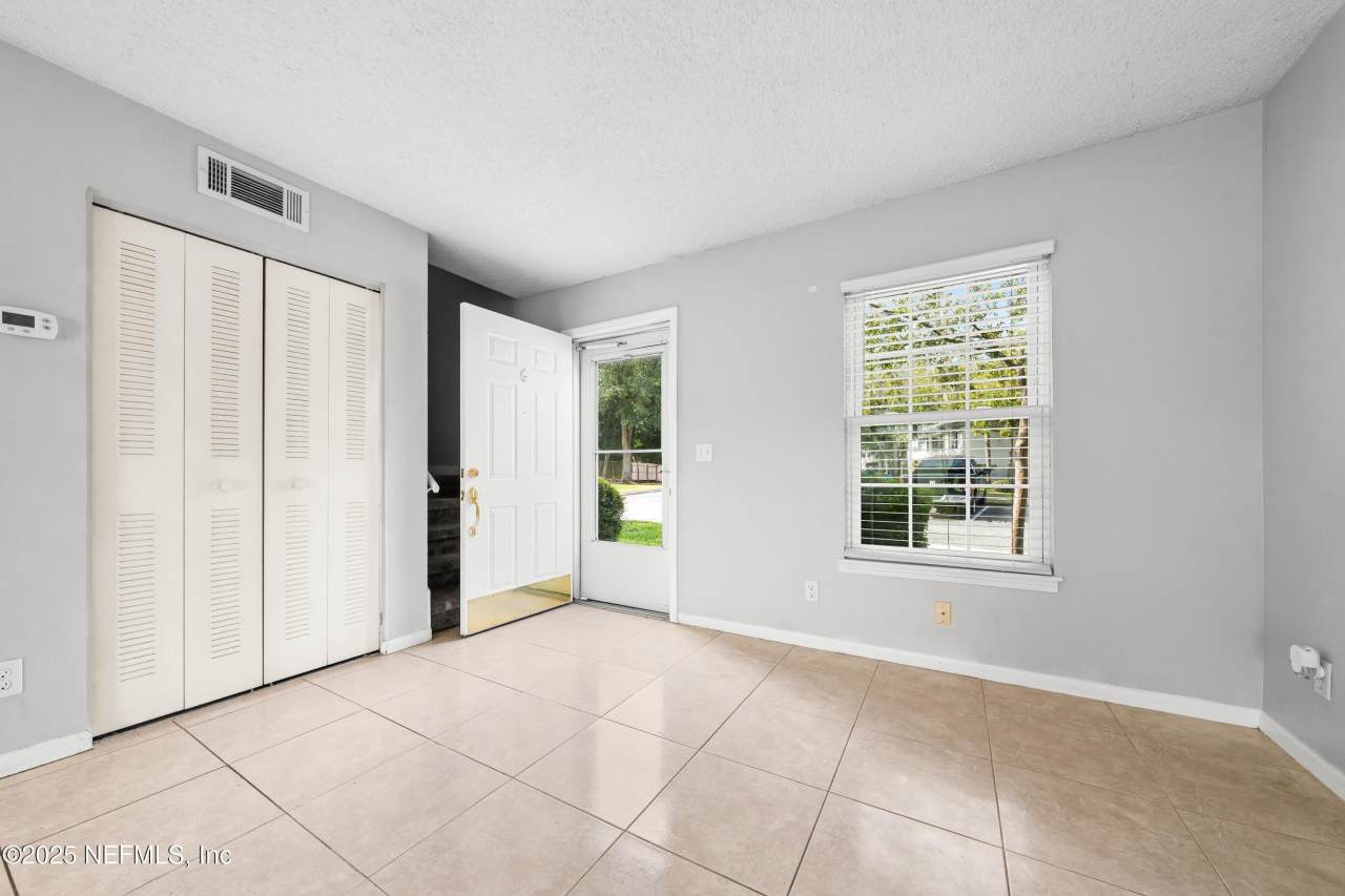 303 KETTERING Terrace