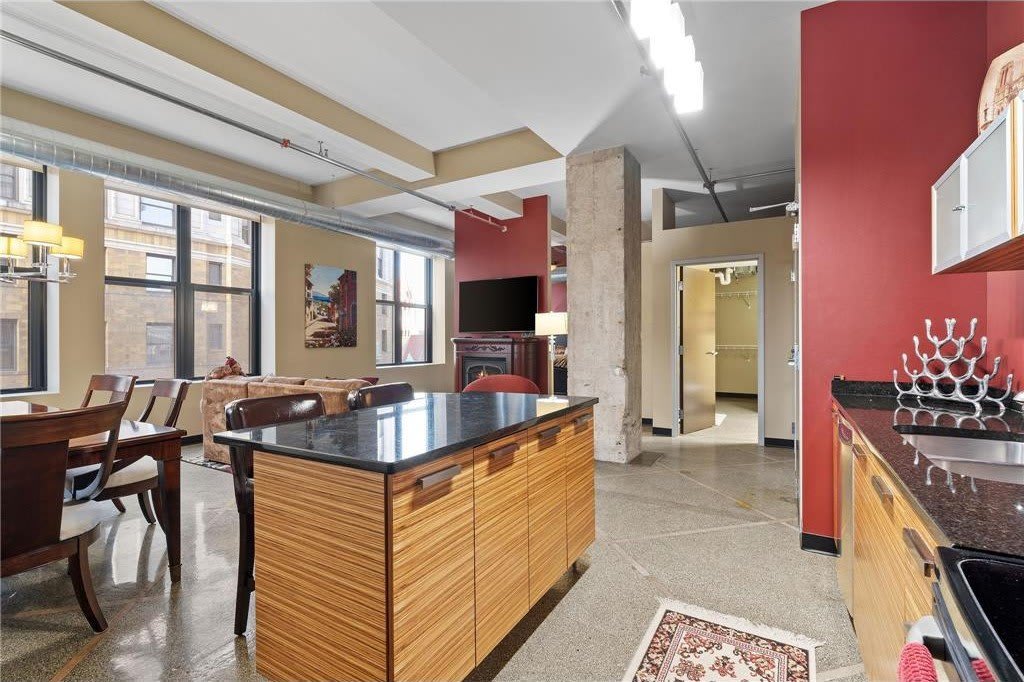 350 Saint Peter Street