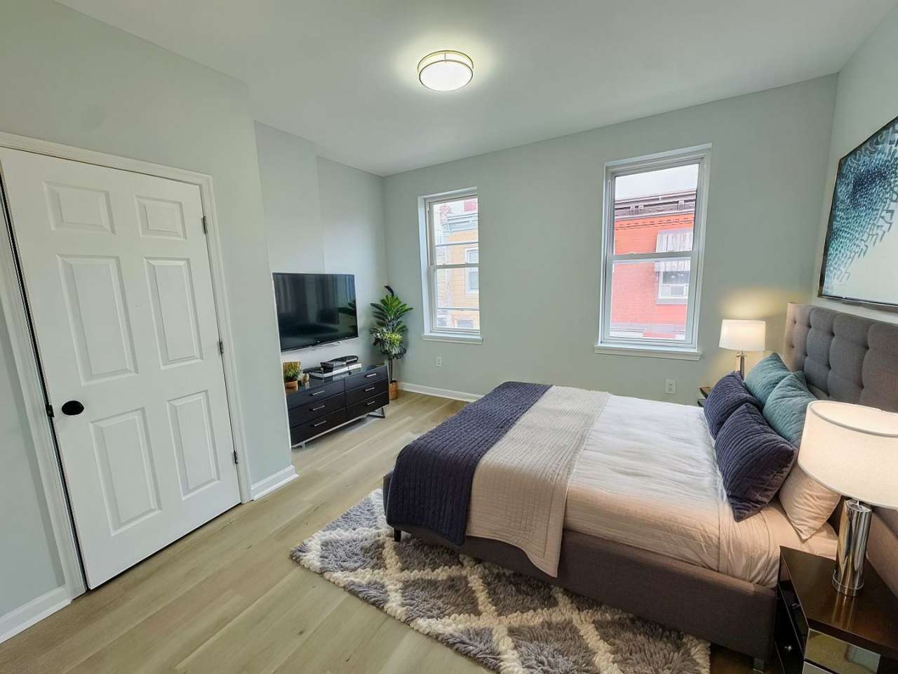 Large 3bd/ 1bth House SECTION 8 ONLY!!