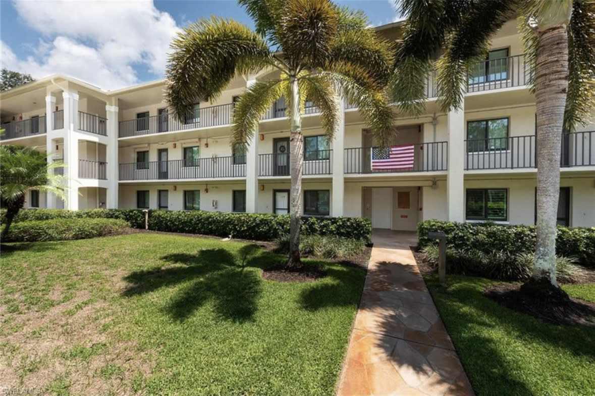 5784 Deauville Circle