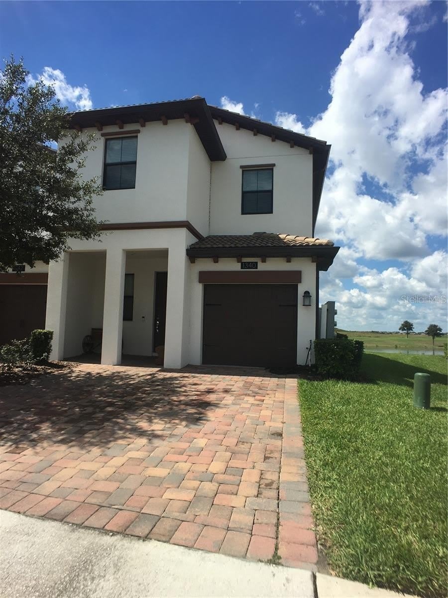 1340 ROYAL ST GEORGE BOULEVARD