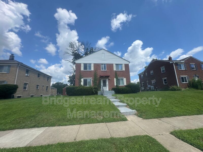 1549 Old Lane Avenue