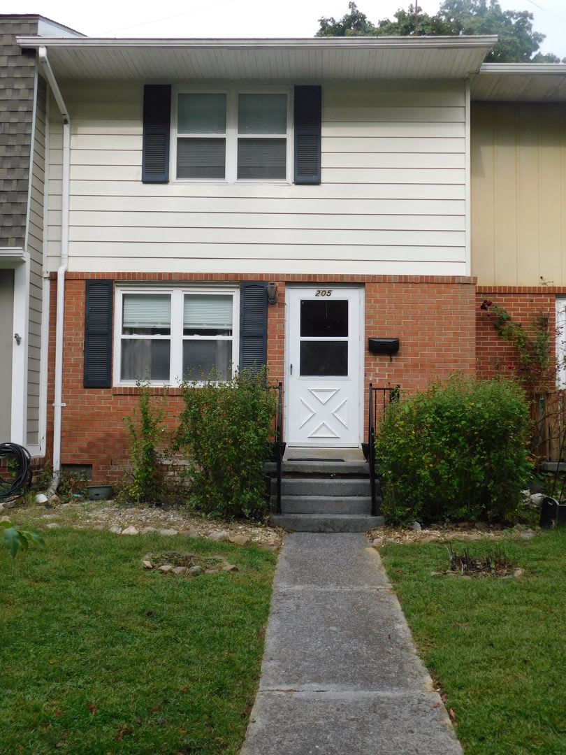 Berryville Townhouse