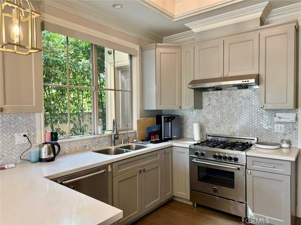 129 El Dorado Street