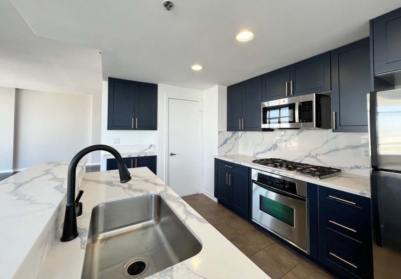 Downtown Long Beach - West Ocean - 1 Bedroom - Stunning Ocean Views - Gorgeous!!!!!!