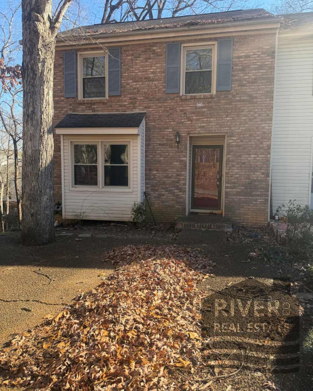 212 Woodcastle Drive