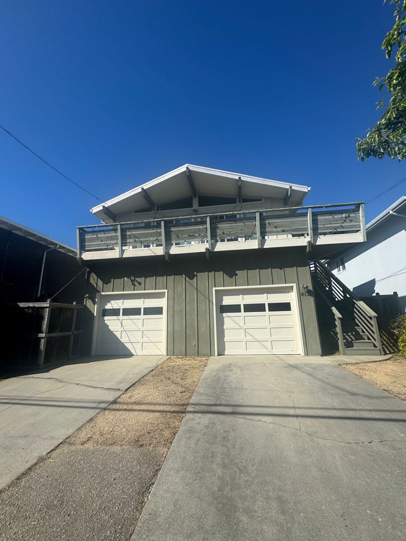 3 bedroom home in Seacliff- Close to Seacliff State Park Beach!
