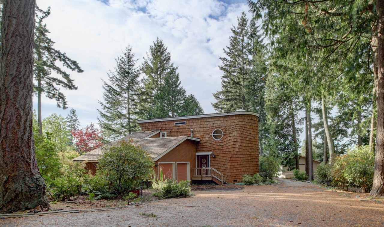 3bd/2.5ba Edmonds Home