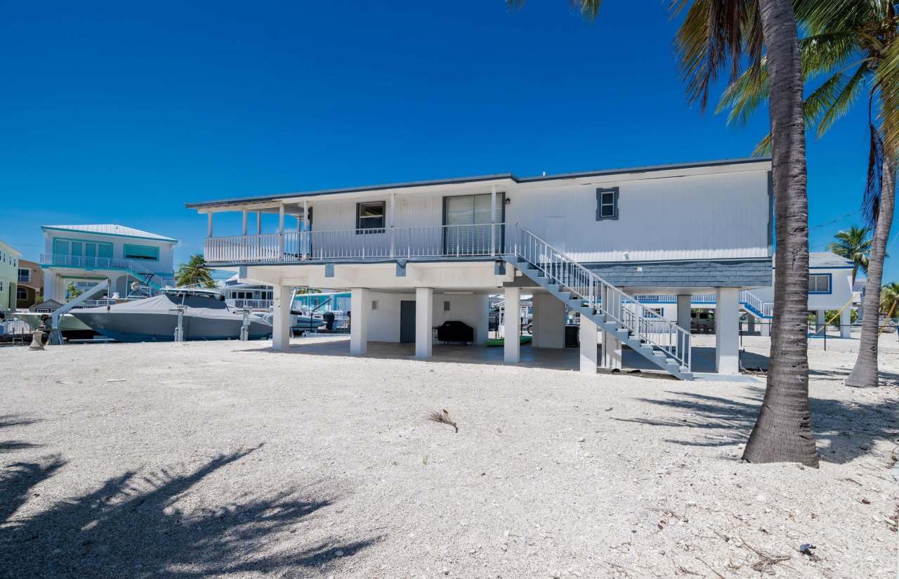 135 Blue Harbor Drive