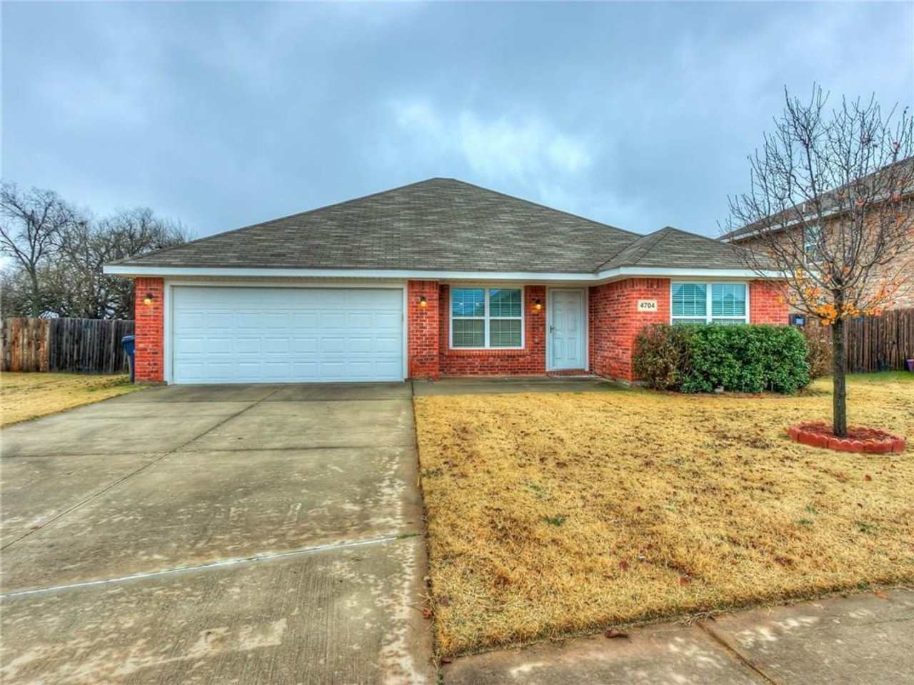 Upgraded Comfort on a Spacious Lot in Mustang Schools!
