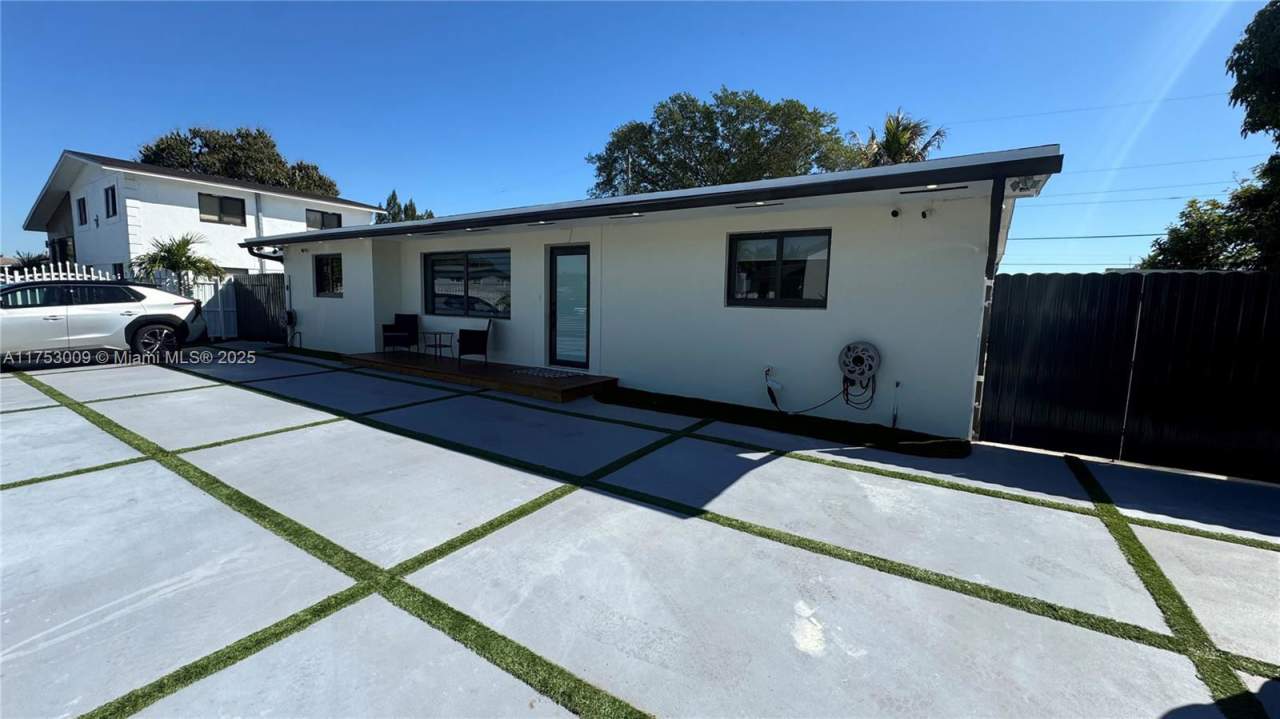 18525 Northwest 38th Avenue