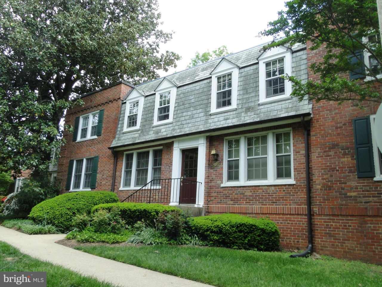 1801 N RHODES STREET